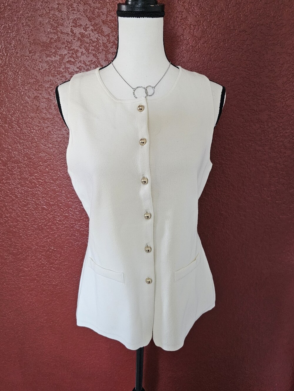 H&M Cream Sleeveless Button-Front Knit Tank - Picture 2 of 8